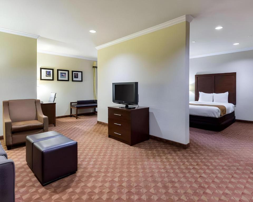 וובסטר Comfort Suites Near Nasa - Clear Lake מראה חיצוני תמונה
