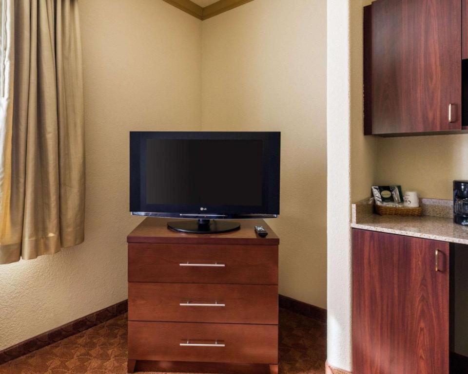 וובסטר Comfort Suites Near Nasa - Clear Lake מראה חיצוני תמונה