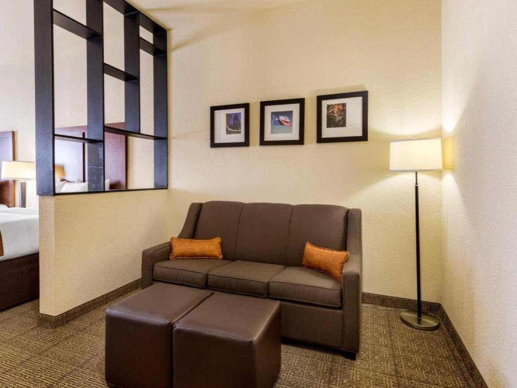 וובסטר Comfort Suites Near Nasa - Clear Lake מראה חיצוני תמונה